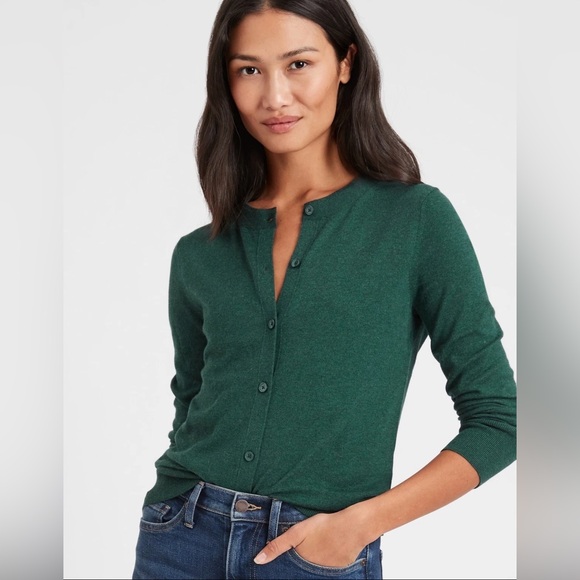 Banana Republic Forever Classic Crewneck Cardigan XS - Picture 4 of 17